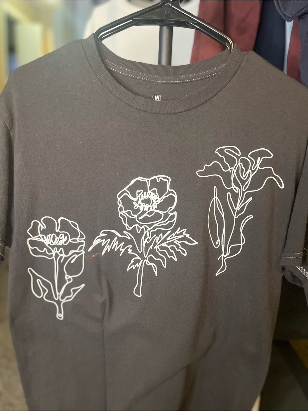 Bundle! Graphics Tee’s - Picture 3 of 5